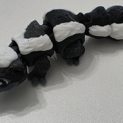 3D Printed Articulating Skunk | Articulating Fidget Toy | Flexi